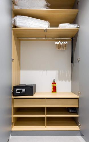 Teanna Lux Apartments - image 7