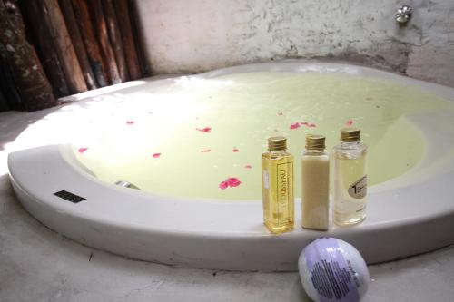 Pezsgőfürdő, Chacara Ando Bed And Breakfast in Aguas de Santa Barbara (Sao Paulo)