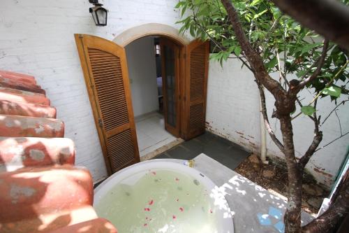 Pezsgőfürdő, Chacara Ando Bed And Breakfast in Aguas de Santa Barbara (Sao Paulo)