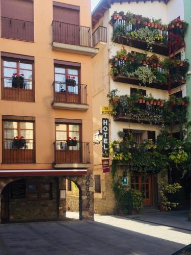 Duplex a la plaça Major (Duplex a la placa Major) in El Pont De Suert