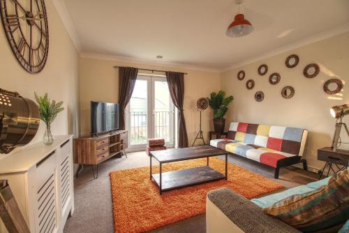 Sunnydale Serviced Apartments - Central location, with allocated parking - Wakefield