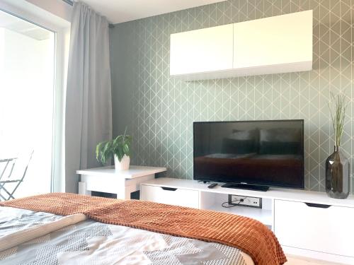 Luxury, bright Studio with parking and balcony in Bratislava center, Bratislava (fotografie 7)