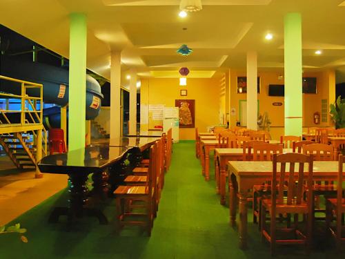 Restaurant, Chiang Rai Park Resort in Ban Du