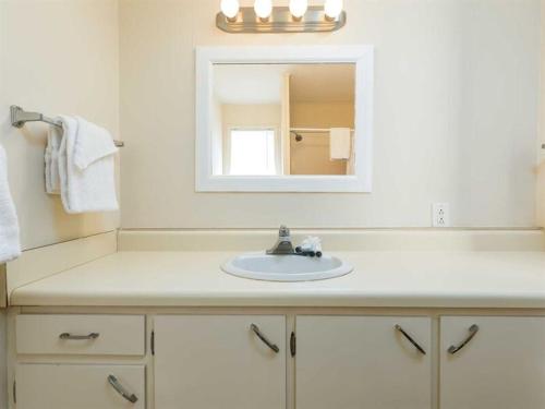 Best of Both Worlds by Meyer Vacation Rentals - image 7