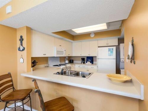 Breakers 13 by Meyer Vacation Rentals - image 6