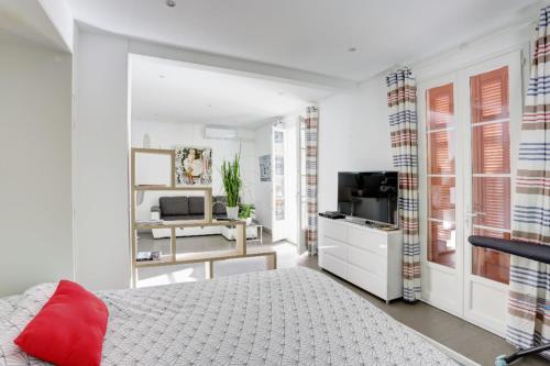 Appartements Cannes - Tap to explore photos