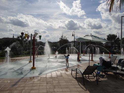 Luxury Apt at Storey Lake, close to Disney World – khách sạn tại Hunters Creek