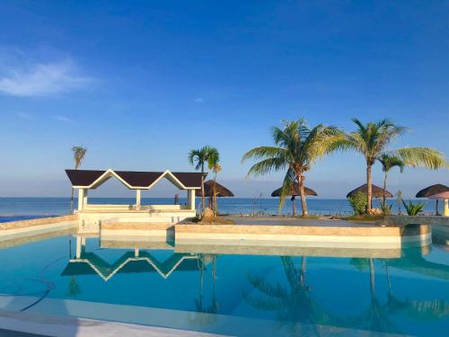 Acapulco Resort in Toledo
