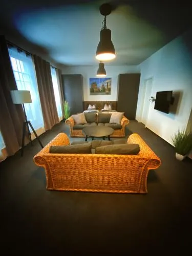 Suite an der Lutherkirche in Erfurt, Deutschland