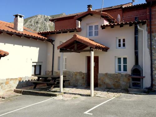 La Casina de La Casona - Apartment - Sobrepiedra