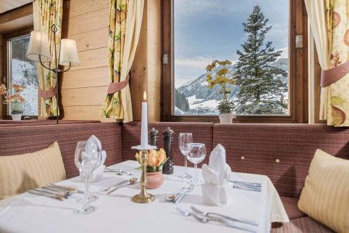 Hotel Kirchlerhof – Tux- Lanersbach, IL
