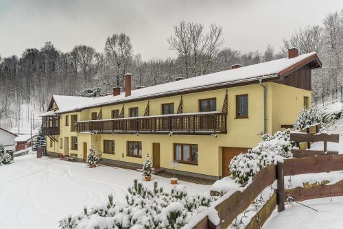 Nefryt - 600 m od PKP, duży parking, lodówka, czajnik, balkon, – Karpacz, WI