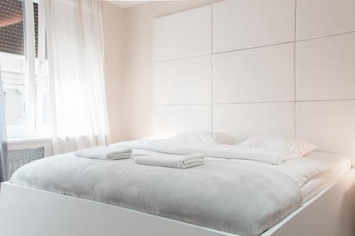 B&B Fontana – Zagreb, NY