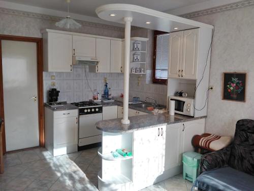 keittiö, Diófás Vendégház Mórahalom (Diofas Vendeghaz Morahalom) in Morahalom