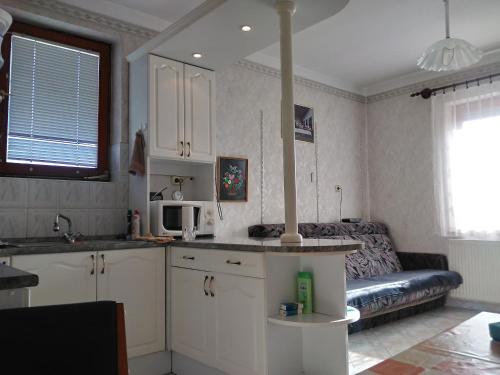 keittiö, Diófás Vendégház Mórahalom (Diofas Vendeghaz Morahalom) in Morahalom