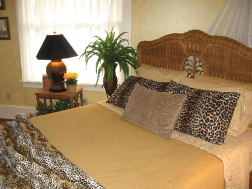1 queen bed