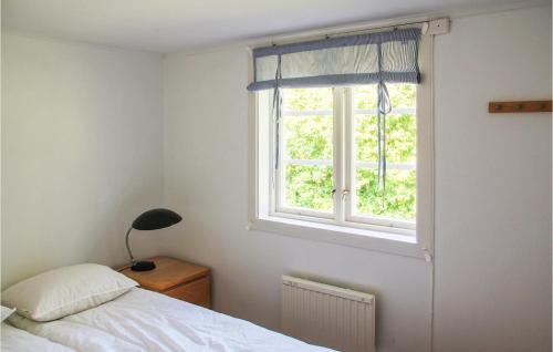 2 Bedroom Beautiful Home In Gamleby in Lofta