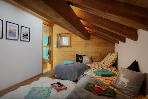 Chalet Pajules - OVO Network