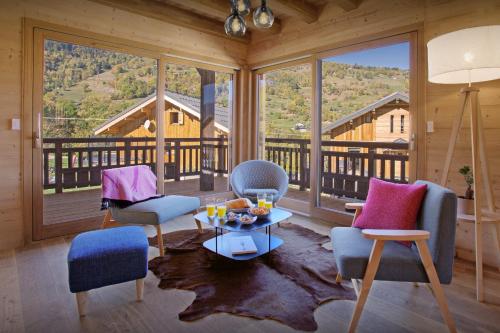 Chalet Pajules - OVO Network