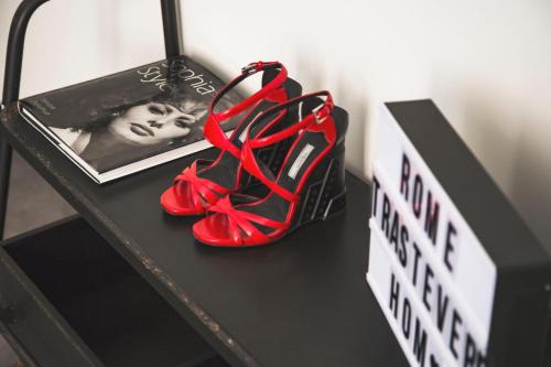 Santa Cecilia in Trastevere with Balcony - image 11