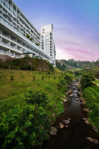 Le Eminence Puncak Hotel Convention and Resort