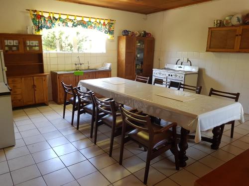 Food and beverages, A Mountain View Country Estate in Riastuine AH