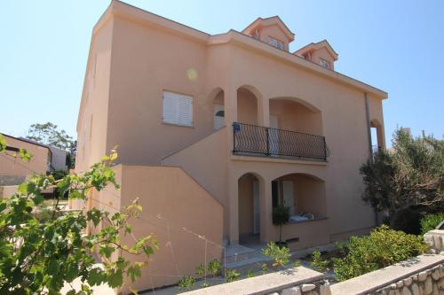  Apartmani Luka Pag in Pag