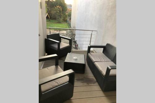 Instalaciones, Liverpool · CHILLINGHOUSE # 8, ICE 3 Min. NETFLIX in Siegburg