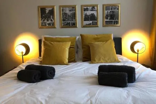 Liverpool · CHILLINGHOUSE # 8, ICE 3 Min. NETFLIX in Siegburg, Deutschland