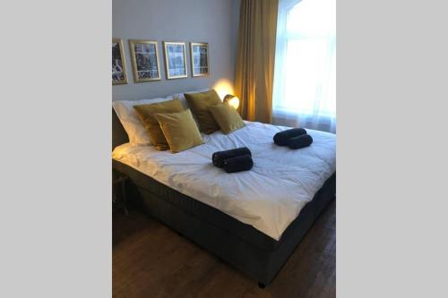 Liverpool · CHILLINGHOUSE # 8, ICE 3 Min. NETFLIX in Siegburg