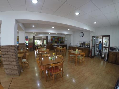 Asty Hotel - image 10
