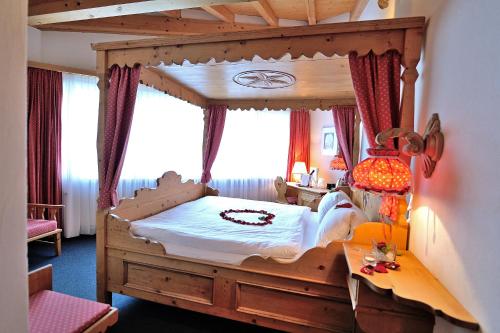 1 queen bed