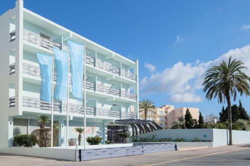 azuLine Hotel Pacific - image 11