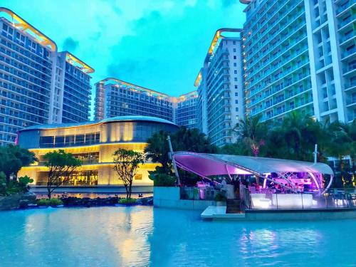 AZURE C4 BEACHPOOL balcony wifi MULTIPLE UNITS, Manila