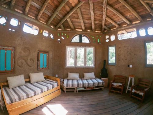 Skupni salon/TV območje, Flor de Vida Geocabañas - Domos Geodésicos (Flor de Vida Geocabanas - Domos Geodesicos) in La Esmeralda