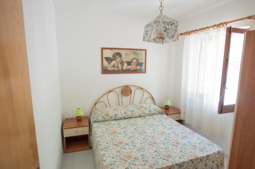Two room apartment near the beach in โรกานา