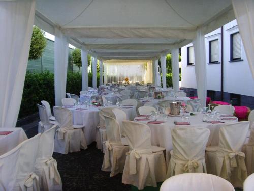 Costa Hotel - image 4
