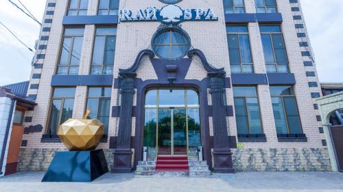 . Rai-Spa Hotel and Sauna Complex