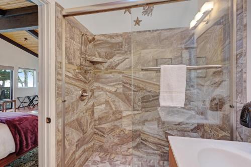 Eagle's Landing - main image