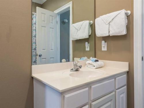 Beach Mouse East by Meyer Vacation Rentals - image 3