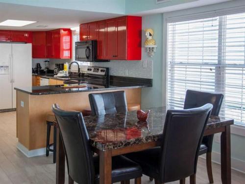 Beach Axis E by Meyer Vacation Rentals - image 7