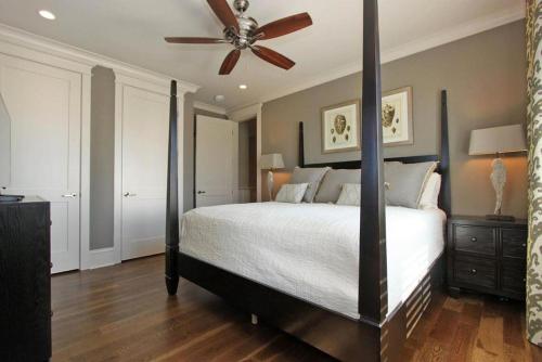 3100 Palm Boulevard - image 4