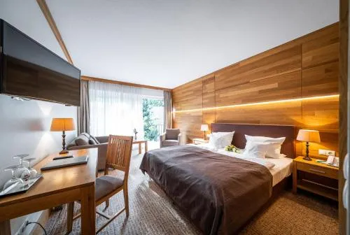 Waldhotel Tannenhäuschen in Wesel, Deutschland