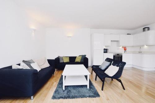 Elegant&stylish Oxford Street Apt, , London