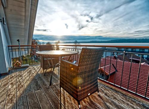 Gastl Ferienwohnung und Bootsverleih - Apartment - Berg am Starnberger See