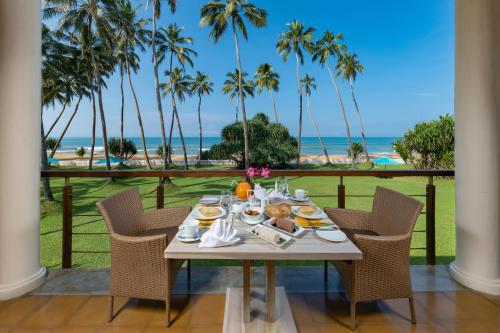 Restaurant, Clove Beach Wadduwa in Wadduwa