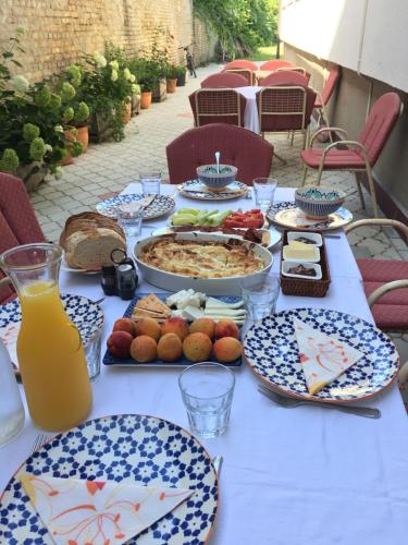 Ēdiens un dzērieni, Guest House Anna Caffe in Bezdan