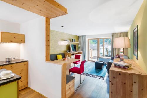 Small Luxury Hotel of the World - DasPosthotel - main image