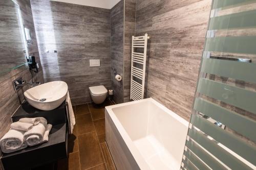 Hotel Lifestyle - main image