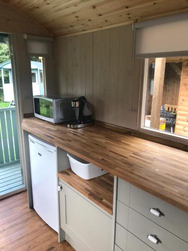 Glamping at Holly Grove Farm 2
